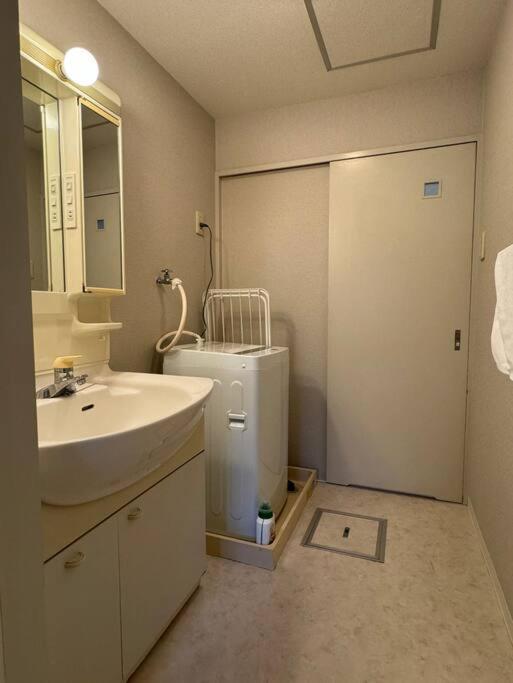 Color島之内701 Apartment Осака Екстериор снимка