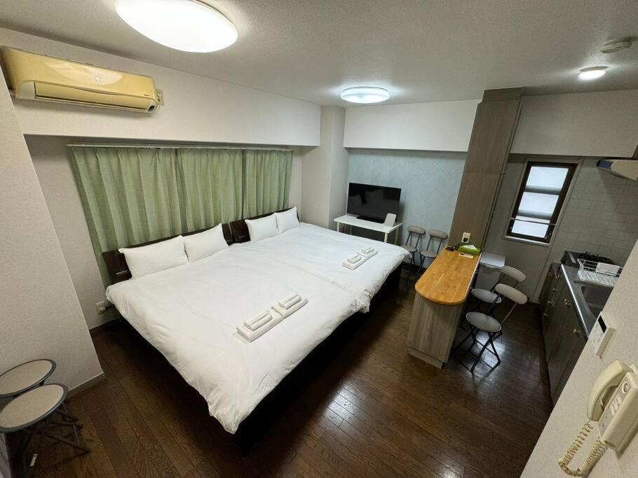 Color島之内701 Apartment Осака Екстериор снимка