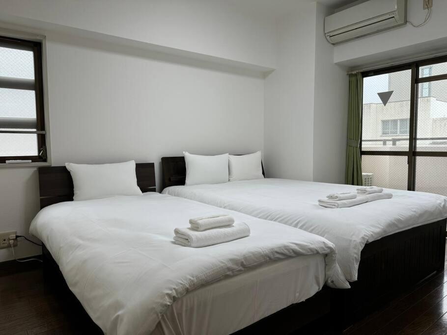 Color島之内701 Apartment Осака Екстериор снимка